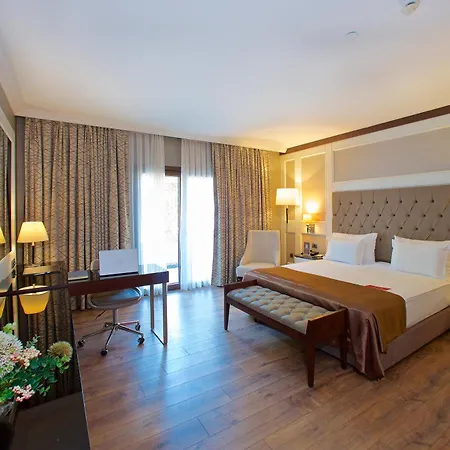 Ramada By Wyndham Merter Hotell Istanbul