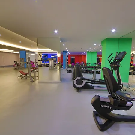 Ramada By Wyndham Merter Hotel