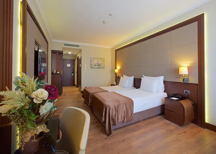 Ramada Hotel&suites By Wyndham Merter 5*