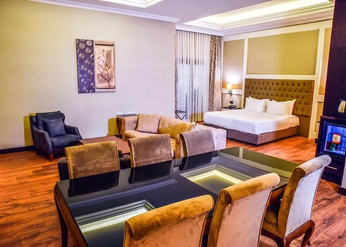 Ramada By Wyndham Merter 호텔