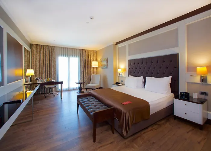 Ramada By Wyndham Merter 호텔