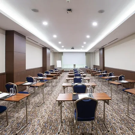 رمادا باي ويندهام إسطنبول ميرتر 5*