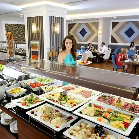 رمادا باي ويندهام إسطنبول ميرتر 5*